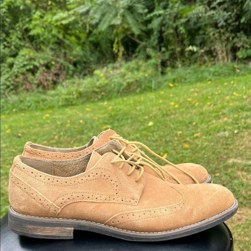 Bruno Marc Men's Lace-Up Wingtip Suede Oxford Shoes Urban-03. Size 9.5 Tan